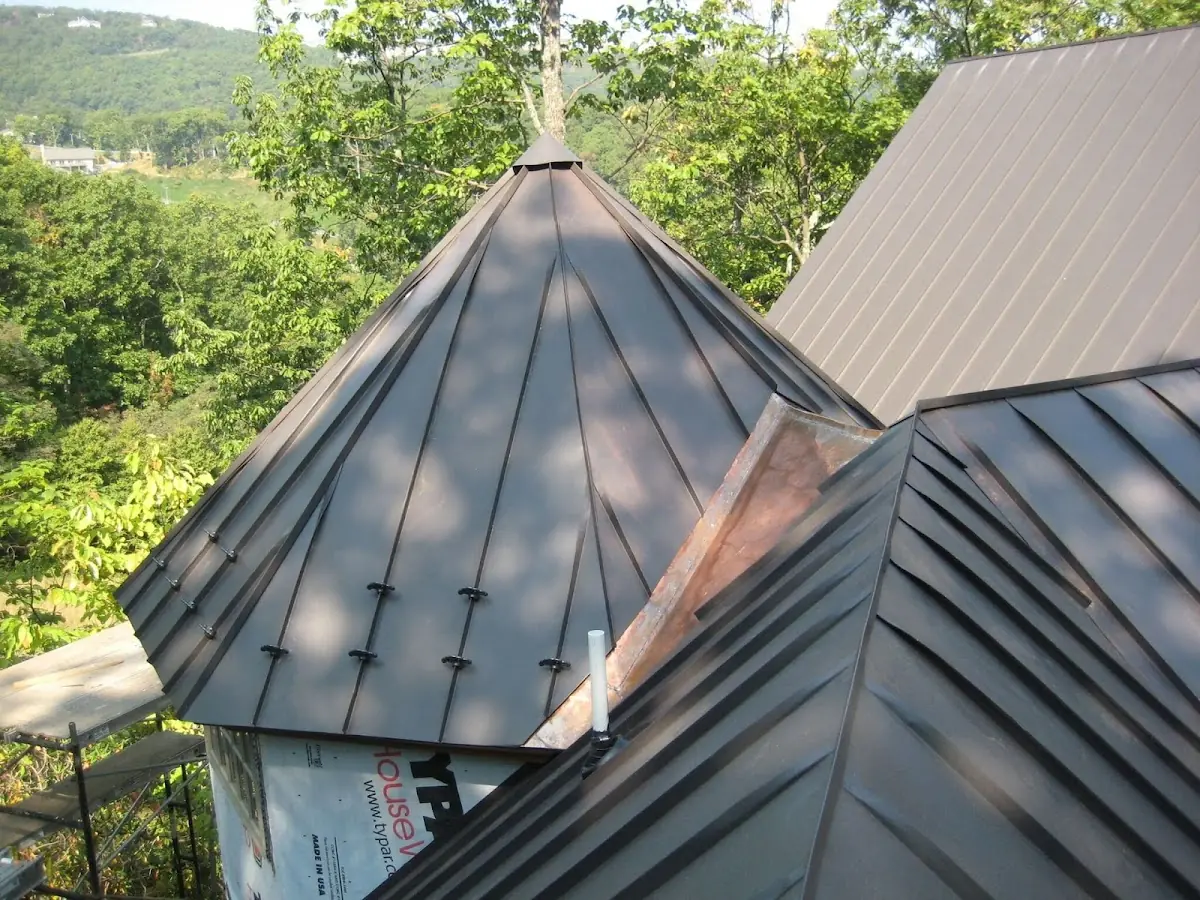 Professional Roof Tarp Installation by Craftsman Roofing in Berlin
